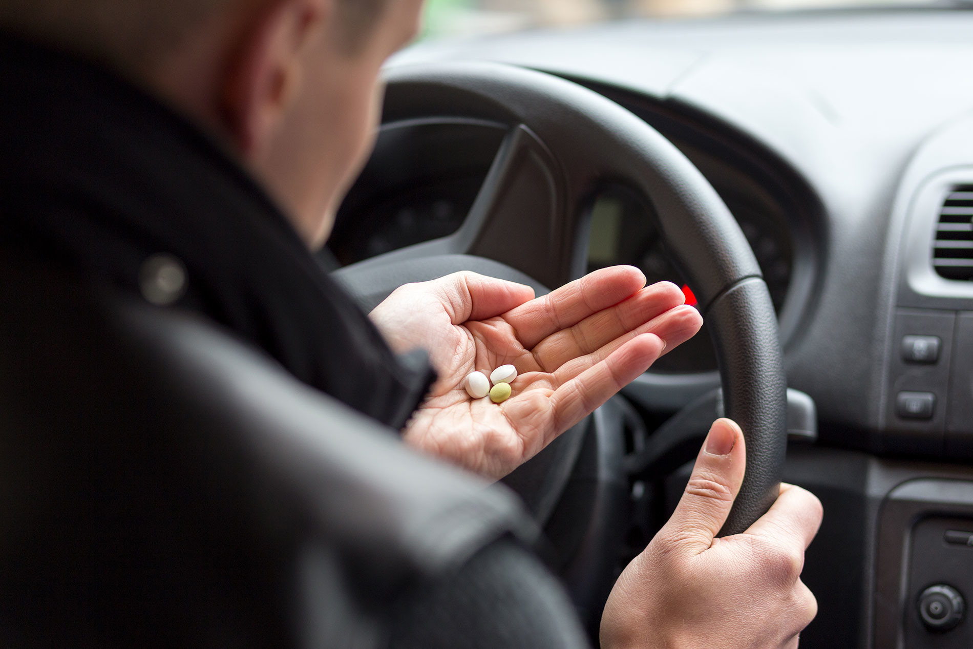 مصرف داروهای مسکن باعث خطای دید رانندگان می شود